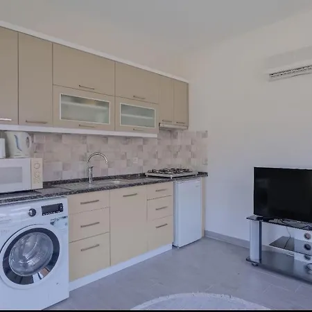 Huzurlu Sakin Doga Ile Ic Ice Vakantiehuis Fethiye
