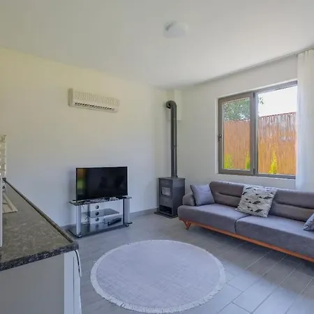 Huzurlu Sakin Doga Ile Ic Ice Ferienhaus *
